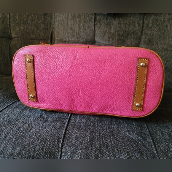 Dooney & Bourke Y2K Pebbled Leather Shoulder Bag - Picture 8 of 16